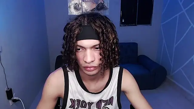 Axel fox77 online show from July 2026 01:18:01 AM