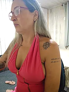 Snapshot of bellafortune69 chatting on February 2026 09:03:02 PM bellafortune69 online show from February 2026 09:03:02 PM