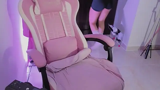 simpson alice online show from March 2026 12:51:02 AM