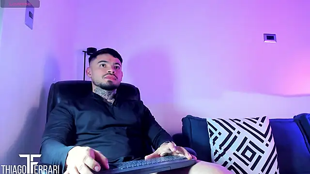 thiago ferrari  online show from April 2026 12:41:01 AM