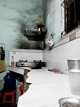 Ginny 2x online show from April 2026 12:07:02 PM