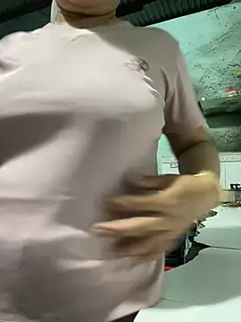 Ginny 2x online show from March 2026 01:11:02 PM