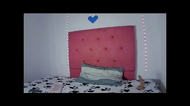 Mia Suarez7 online show from February 2026 08:20:02 PM