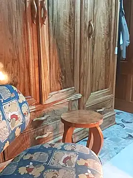 Snapshot of Myna_999 chatting on February 2026 01:27:01 AM Myna 999 online show from February 2026 01:27:01 AM