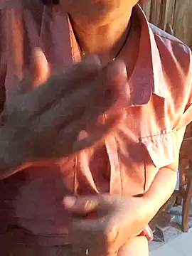 Snapshot of Myna_999 chatting on January 2026 03:05:02 PM Myna 999 online show from January 2026 03:05:02 PM