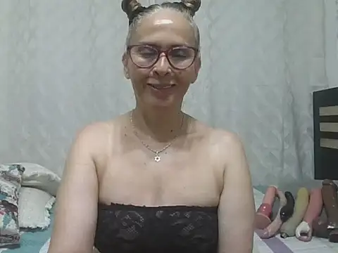 ZAMY1 online show from April 2026 01:01:01 AM