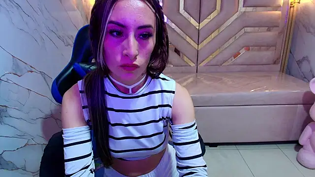 Snapshot of katalina_r_ chatting on March 2026 03:02:02 AM katalina r online show from March 2026 03:02:02 AM