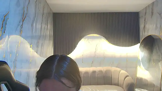 katalina r  online show from April 2026 07:58:02 PM