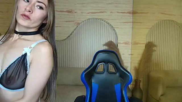 katalina r  online show from May 2026 08:06:02 PM
