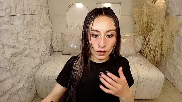 Snapshot of katalina_r_ chatting on January 2026 02:59:01 AM katalina r online show from January 2026 02:59:01 AM