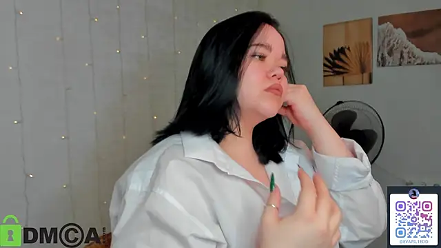 EvaCarrt online show from January 2026 01:12:02 AM