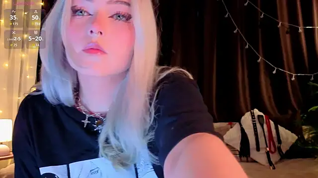 ShyniAlice online show from June 2026 03:52:02 AM