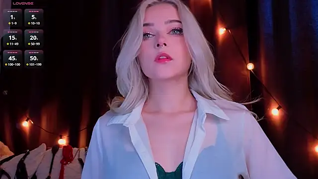 ShyniAlice online show from March 2026 04:24:02 AM