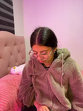 willowharper  online show from January 2026 01:31:02 AM