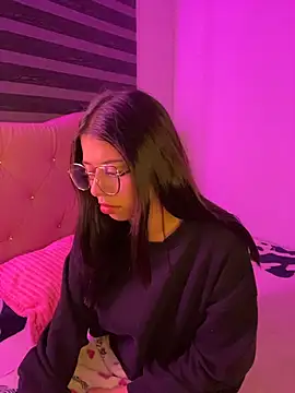 willowharper  online show from January 2026 02:04:02 AM