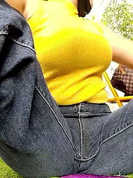 leona118 online show from April 2026 01:23:02 AM