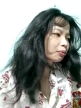 Chammy720 online show from May 2026 02:45:01 PM