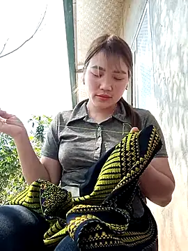 Snapshot of Nunaa2x chatting on February 2026 06:48:02 AM Nunaa2x online show from February 2026 06:48:02 AM