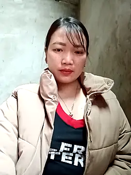 Snapshot of Nunaa2x chatting on February 2026 04:18:02 AM Nunaa2x online show from February 2026 04:18:02 AM