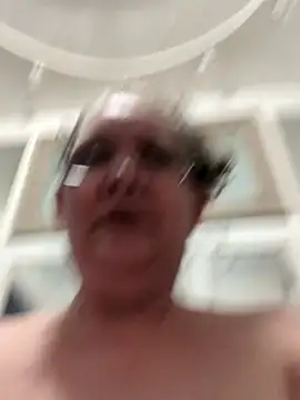 wetMoneybags online show from January 2026 05:44:01 AM