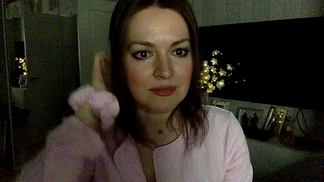 Ivoryne online show from March 2026 12:06:02 AM