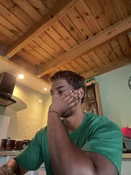 Snapshot of Axel_black10 chatting on February 2026 10:06:02 AM Axel black10 online show from February 2026 10:06:02 AM