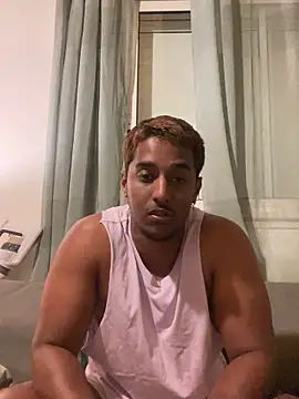 Snapshot of Axel_black10 chatting on February 2026 09:47:02 PM Axel black10 online show from February 2026 09:47:02 PM