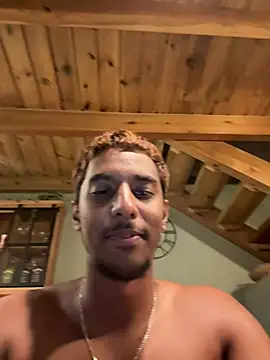 Snapshot of Axel_black10 chatting on February 2026 10:12:02 PM Axel black10 online show from February 2026 10:12:02 PM