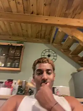 Snapshot of Axel_black10 chatting on February 2026 02:06:01 PM Axel black10 online show from February 2026 02:06:01 PM