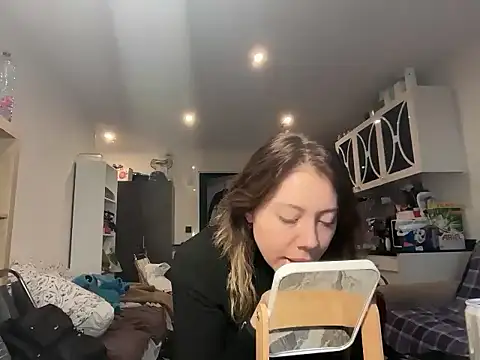 Luxerin online show from March 2026 05:24:02 PM