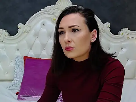 VeraNoir online show from February 2026 12:23:01 PM