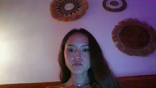 Nyvoria online show from March 2026 01:18:01 PM