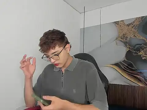 ReneePaz online show from January 2026 06:12:01 PM