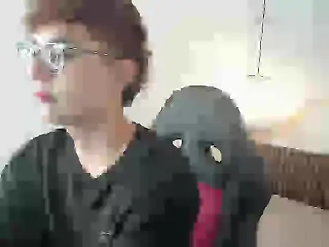 ReneePaz online show from January 2026 06:15:02 PM