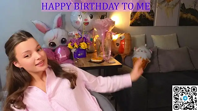 KitKatie online show from April 2026 04:37:01 PM