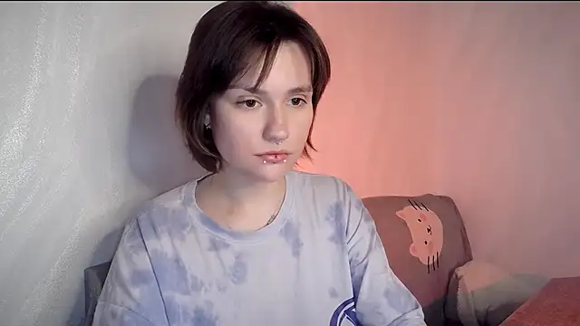 UwuJudy Osas online show from April 2026 07:59:01 PM