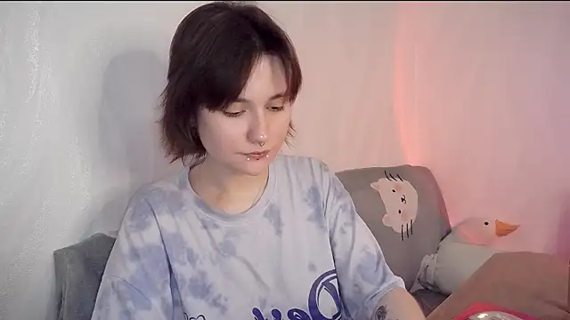 UwuJudy Osas online show from April 2026 09:08:02 PM