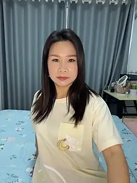 xiaoligirl online show from April 2026 07:09:01 AM