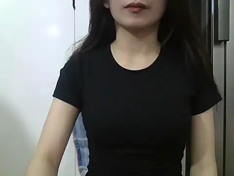 berry alma06 online show from April 2026 05:20:01 PM