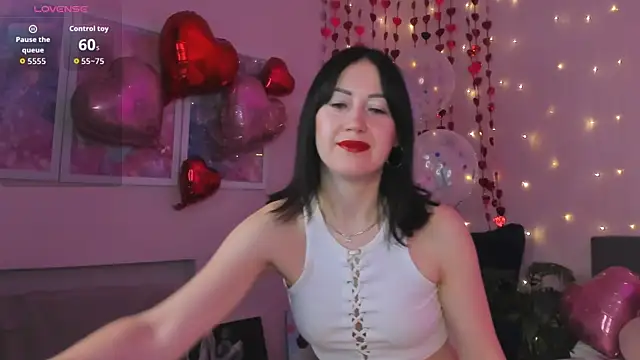 Amily Warren online show from February 2026 03:15:01 AM