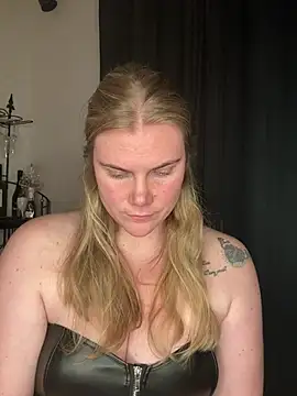 SexyBlondJoanna online show from February 2026 07:35:02 PM