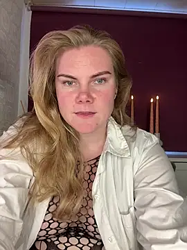 SexyBlondJoanna online show from February 2026 03:21:02 PM