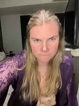 SexyBlondJoanna online show from March 2026 06:19:02 PM