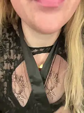 SexyBlondJoanna online show from February 2026 07:37:01 PM