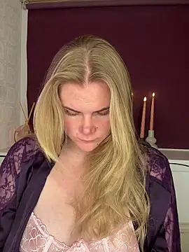 SexyBlondJoanna online show from February 2026 07:02:02 PM