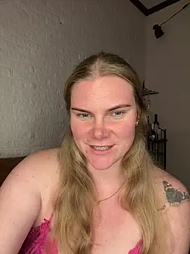 SexyBlondJoanna online show from March 2026 06:59:02 PM