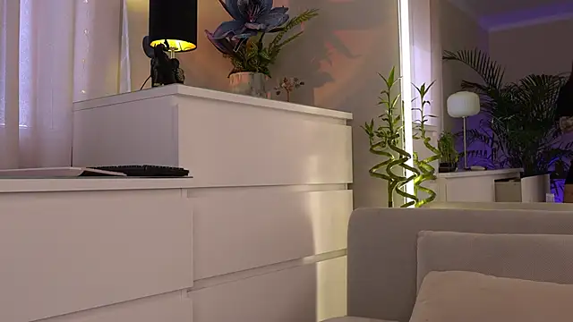 Tinydoll XO online show from April 2026 02:29:02 PM