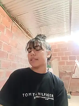 triana-hot18 online show from January 2026 12:31:01 PM