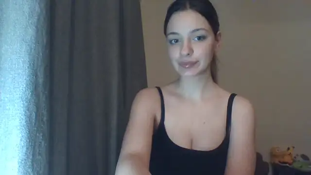 Snapshot of EvelineMagnetic chatting on June 2026 08:52:01 PM EvelineMagnetic online show from June 2026 08:52:01 PM