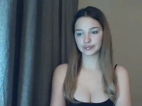 EvelineMagnetic online show from May 2026 08:14:01 PM